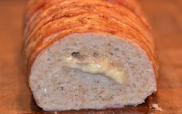 Мясной хлеб с начинкой из сыра, яйца и бекона - утолит любой голод